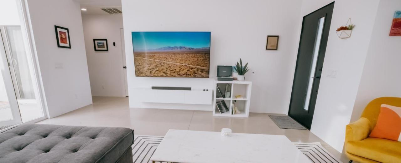 Coyote Tracks - A Modern Desert Experience Villa Joshua Tree Ngoại thất bức ảnh